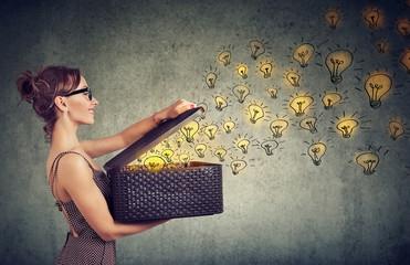 最新一款“手机打牌万能开挂神器下载”开挂神器{透视辅助}全揭秘